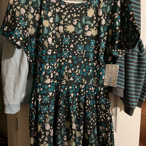 LuLaRoe Dresses & Skirts - Lularoe xl Amelia